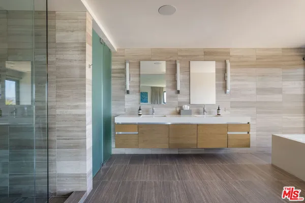 $6,995,000 | 3337 Beverly Ranch Road, Beverly Hills, CA 90210