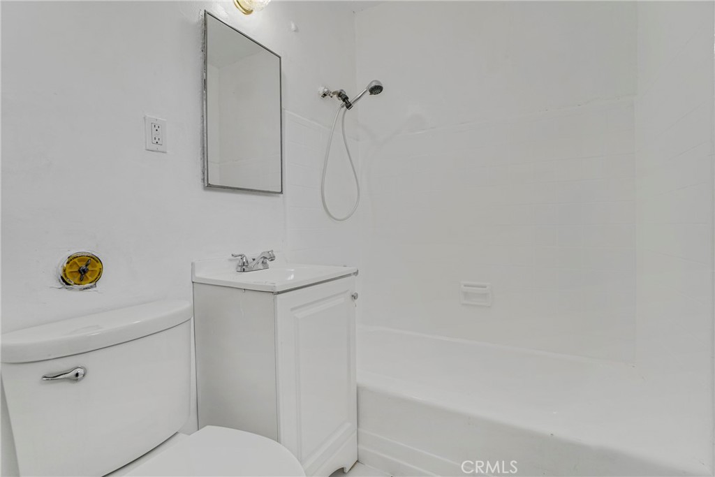 904 South Bullis Road Compton, CA 90221 - Photo 16 of 21