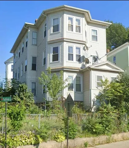 $1,900 | 37 Vernon Street, Unit 3, Worcester, MA 01610