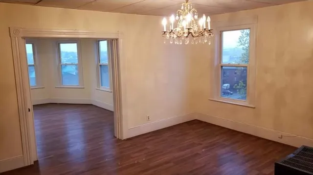 $1,900 | 37 Vernon Street, Unit 3, Worcester, MA 01610