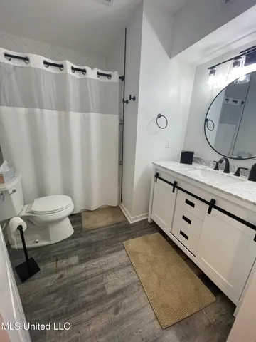 $2,800 | 1282 Beach Boulevard, Unit 123, Biloxi, MS 39530