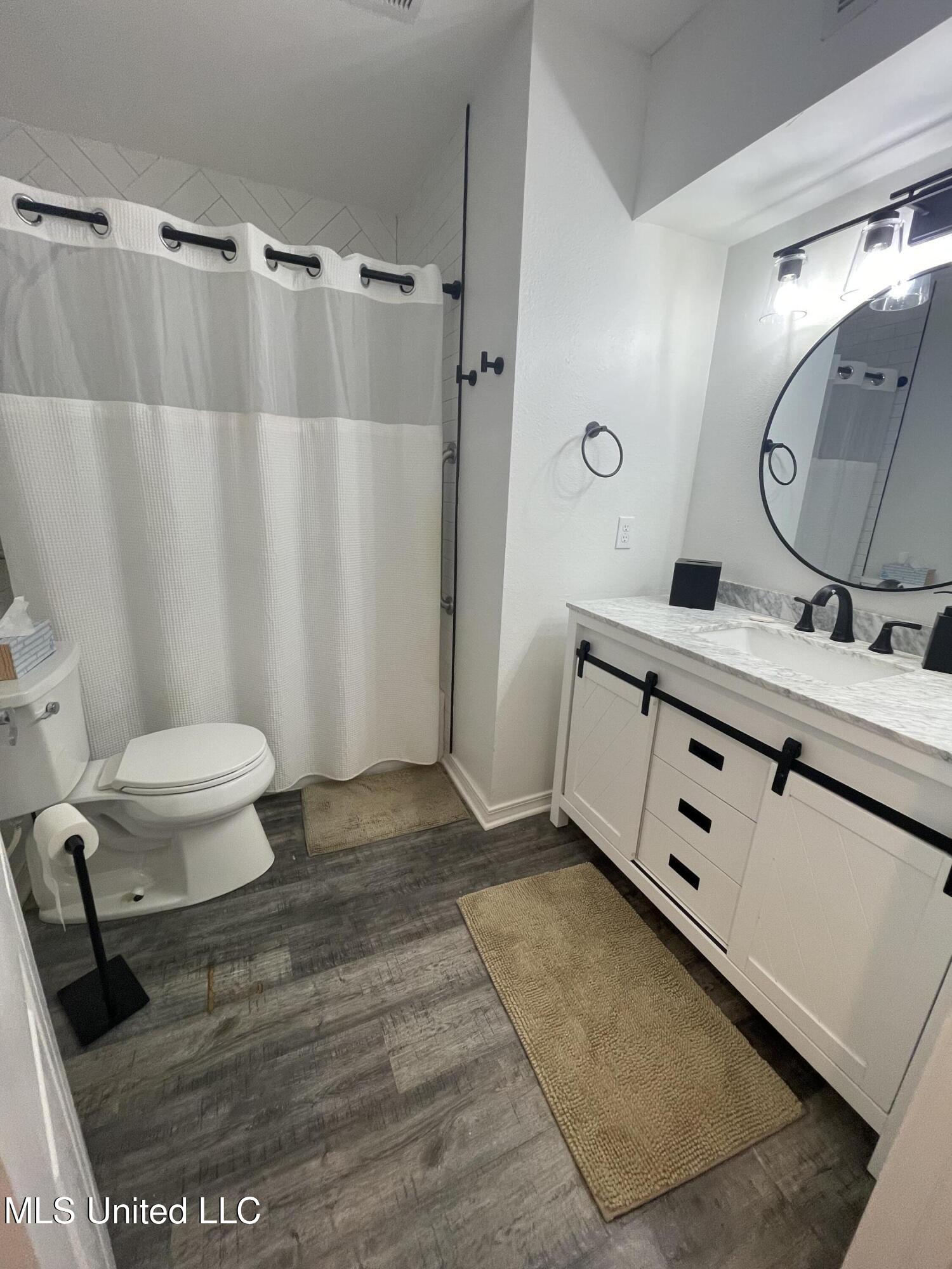 1282 Beach Boulevard, Unit 123 Biloxi, MS 39530 - Photo 14 of 43 IMG_6966