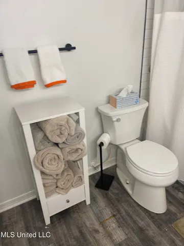 $2,800 | 1282 Beach Boulevard, Unit 123, Biloxi, MS 39530