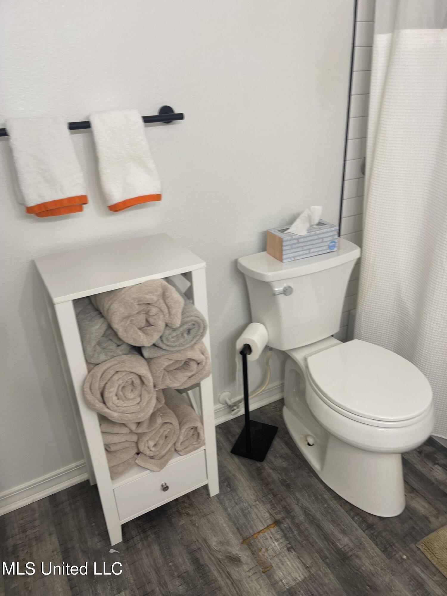 1282 Beach Boulevard, Unit 123 Biloxi, MS 39530 - Photo 16 of 43 IMG_6969