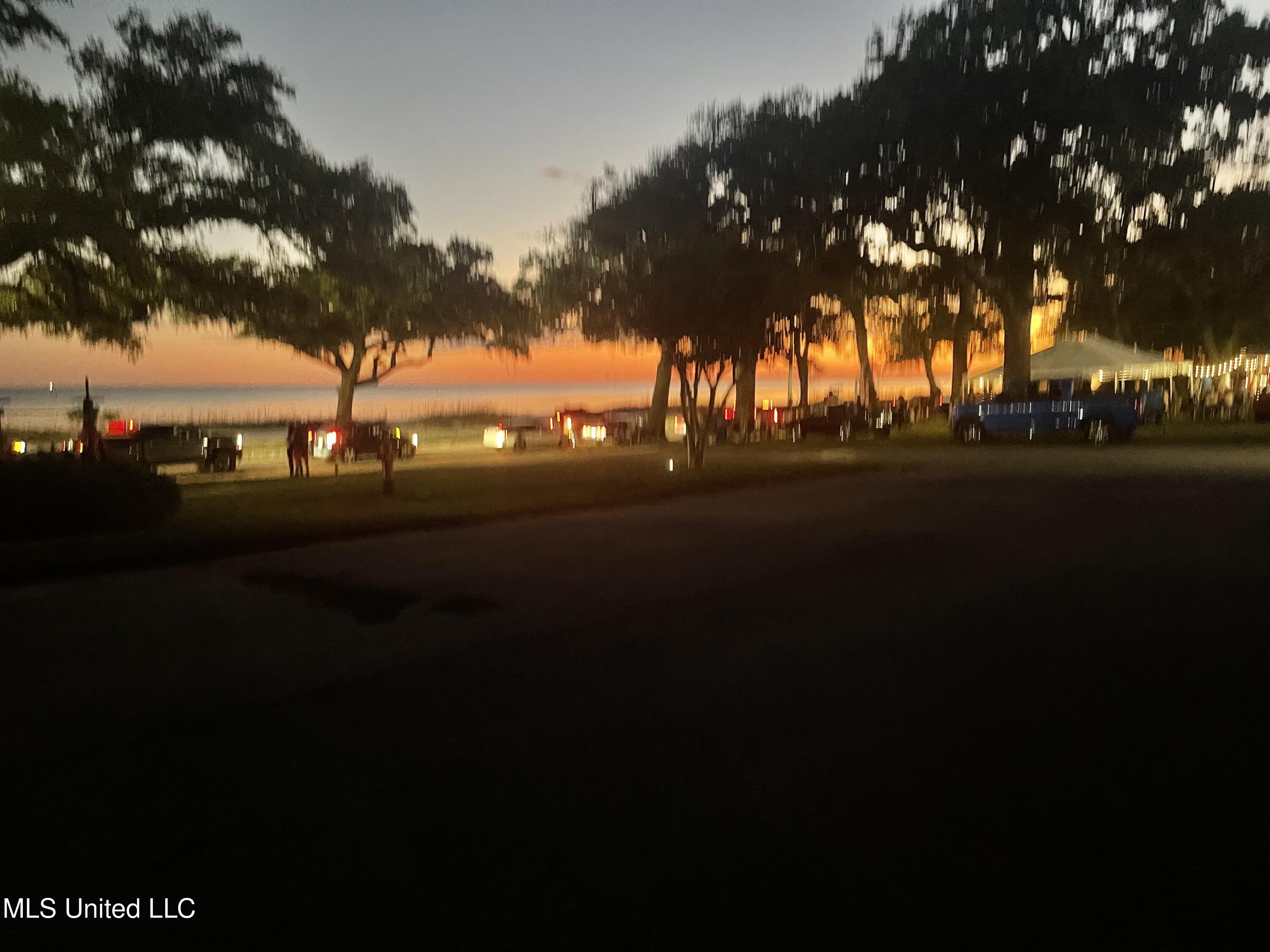 1282 Beach Boulevard, Unit 123 Biloxi, MS 39530 - Photo 5 of 43 IMG_7152