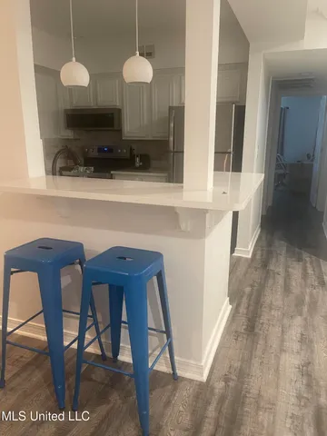 $2,800 | 1282 Beach Boulevard, Unit 123, Biloxi, MS 39530