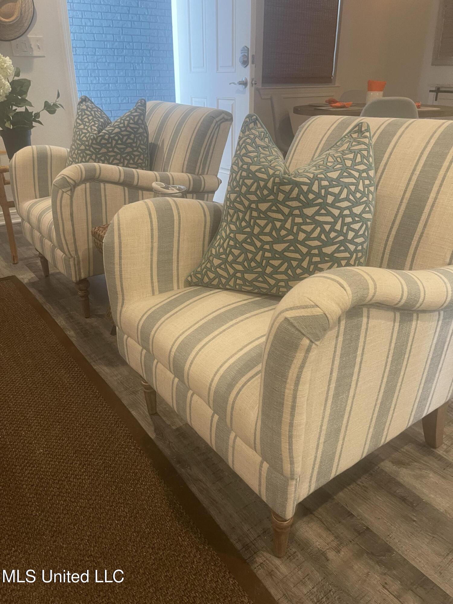 1282 Beach Boulevard, Unit 123 Biloxi, MS 39530 - Photo 7 of 43 IMG_7002