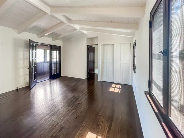 $17,999 | 2444 The Strand, Hermosa Beach, CA 90254