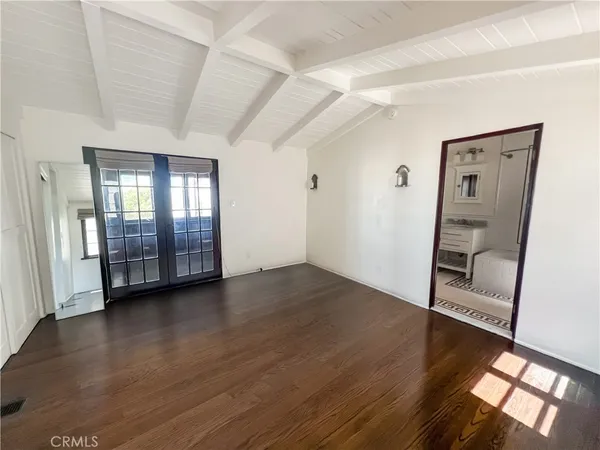 $17,999 | 2444 The Strand, Hermosa Beach, CA 90254