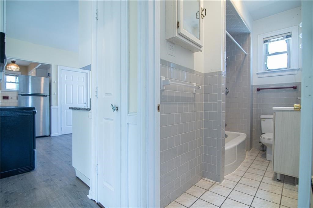 1397 Chalkstone Avenue Providence, RI 02909 - Photo 29 of 39 Unit 2