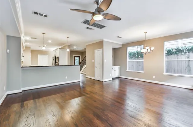 $3,300 | 415 Asbury Street, Houston, TX 77007