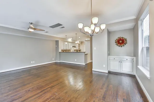 $3,300 | 415 Asbury Street, Houston, TX 77007