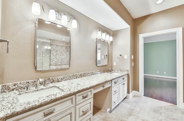 $3,300 | 415 Asbury Street, Houston, TX 77007