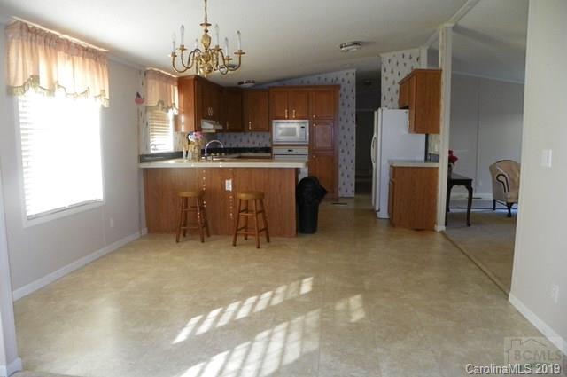 1562 Zion Road Morganton, NC 28655 - Photo 5 of 22 Gallery Image 5