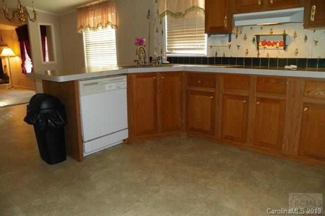 1562 Zion Road Morganton, NC 28655 - Photo 8 of 22 Gallery Image 8