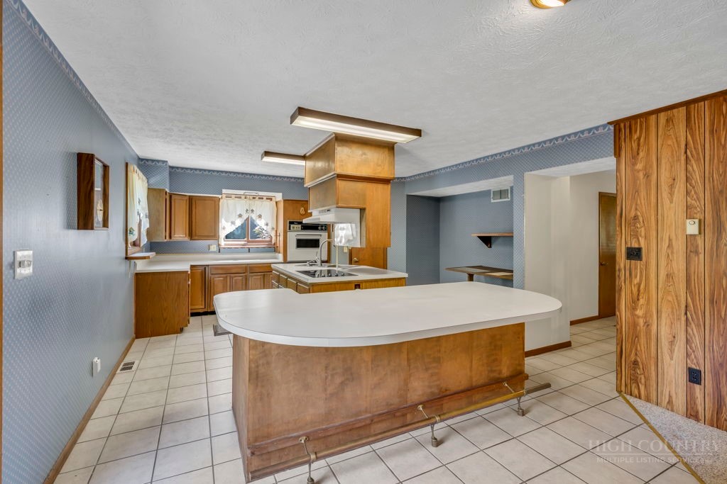 1065 Ravens Ridge Circle Boone, NC 28607 - Photo 14 of 50