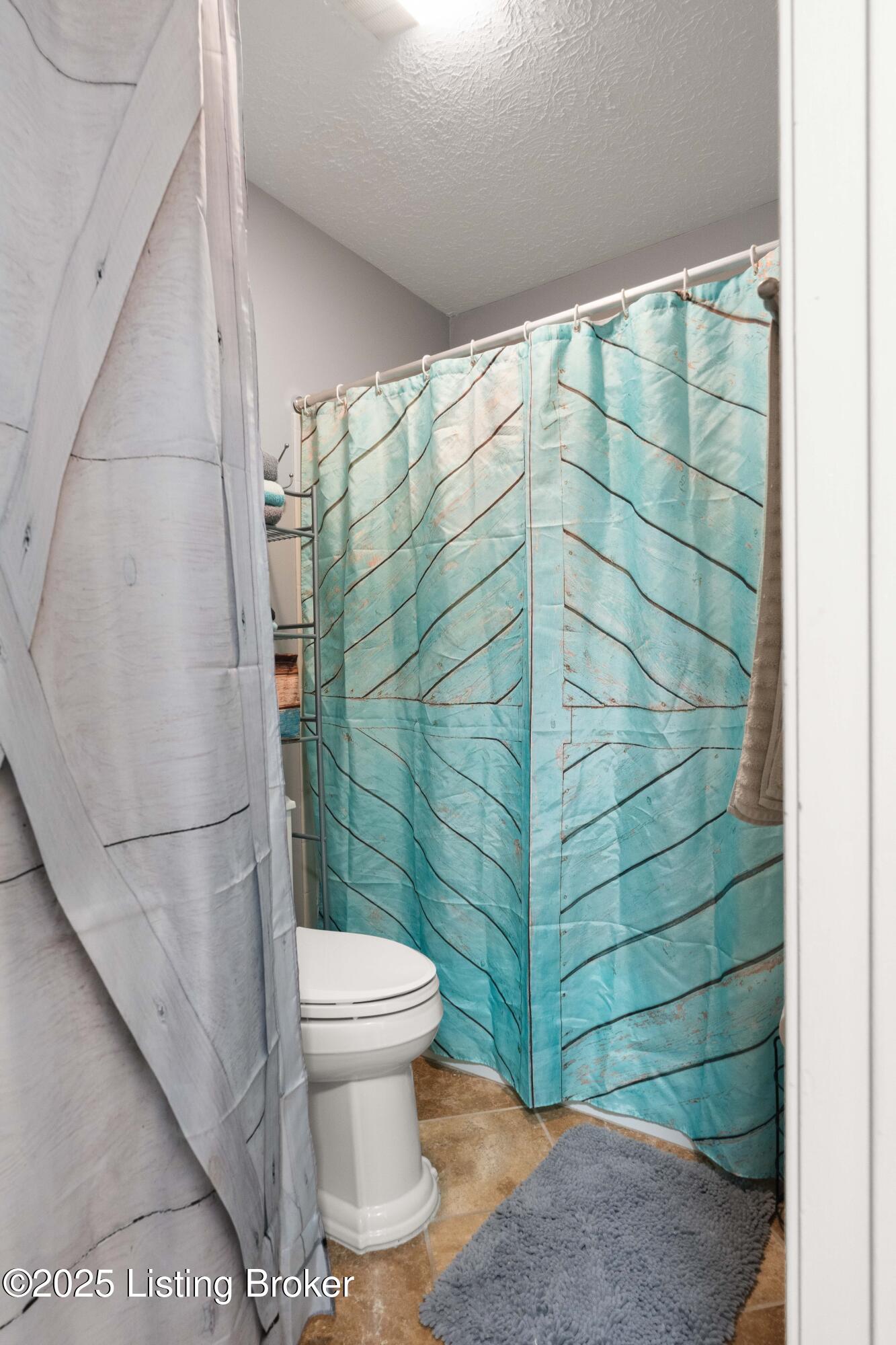 252 Moser Road Louisville, KY 40223 - Photo 25 of 31 DSC05651