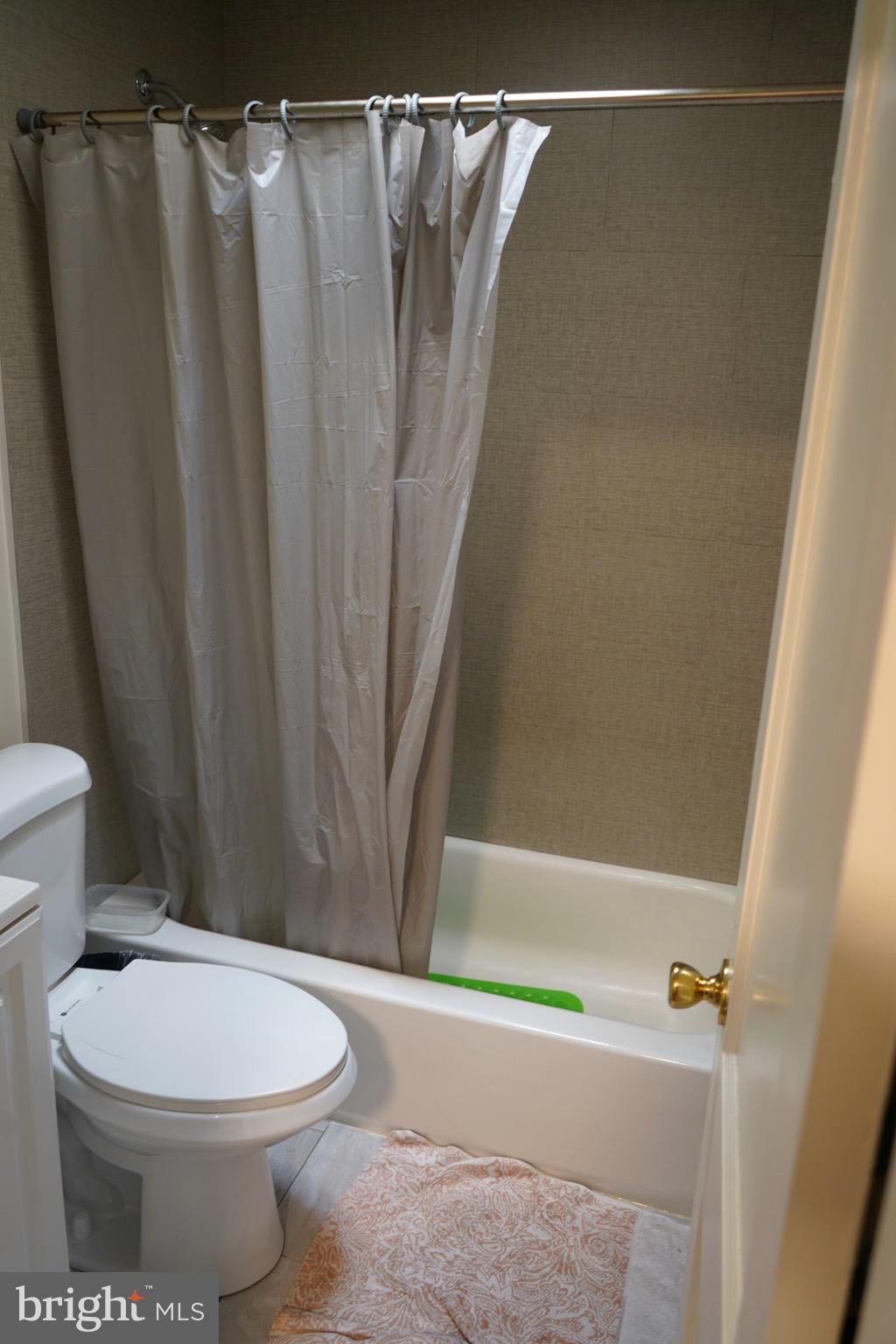 7856 Wynbrook Road Baltimore, MD 21224 - Photo 9 of 13