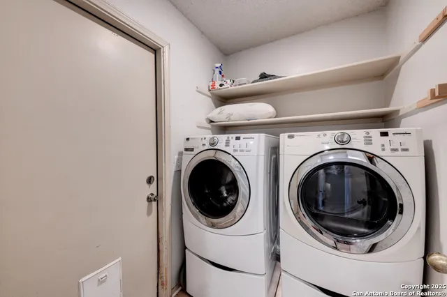 $1,800 | 8132 Pioneer Oak, Converse, TX 78109