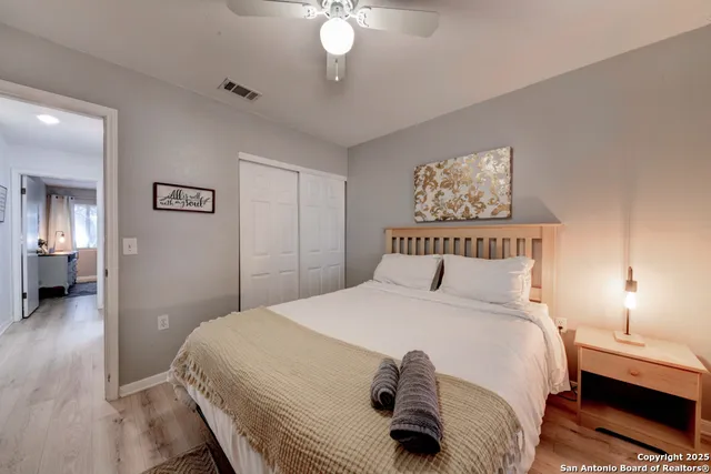 $1,800 | 8132 Pioneer Oak, Converse, TX 78109