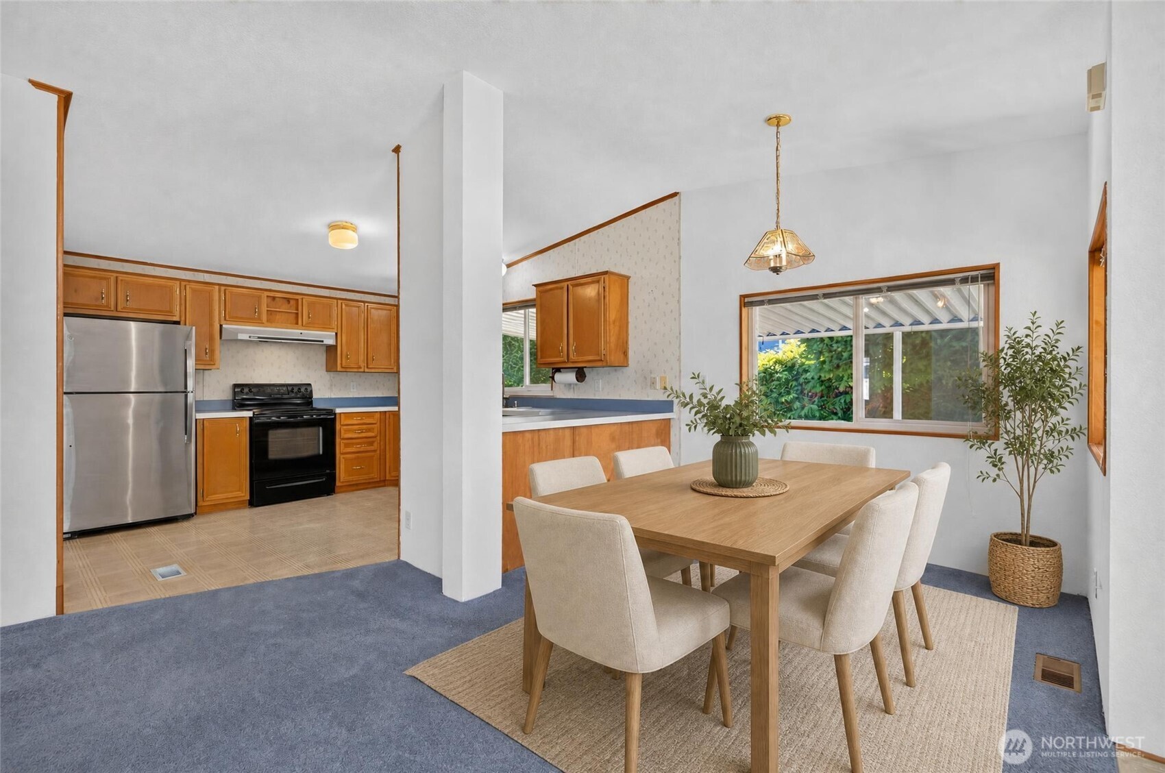 23825 15th Avenue Southeast, Unit 302 Bothell, WA 98021 - Photo 3 of 33 Gallery Image 3