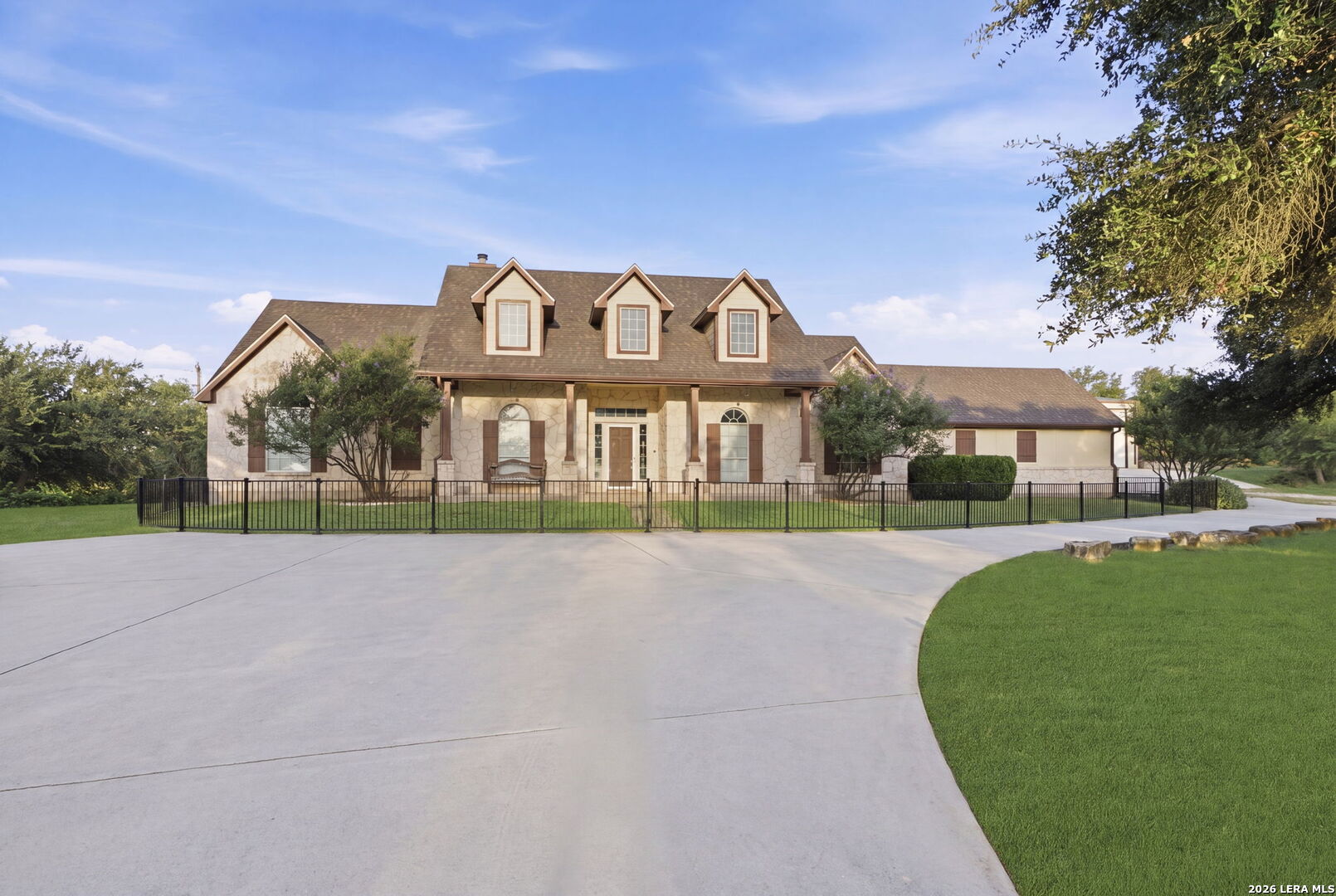 271 Rollin N Ranch Road Blanco, TX 78606 - Photo 5 of 50 Gallery Image 5