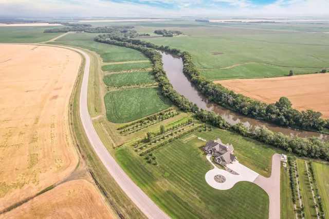 $391,350 | 7185 180th Avenue Southeast, Wahpeton, ND 58075