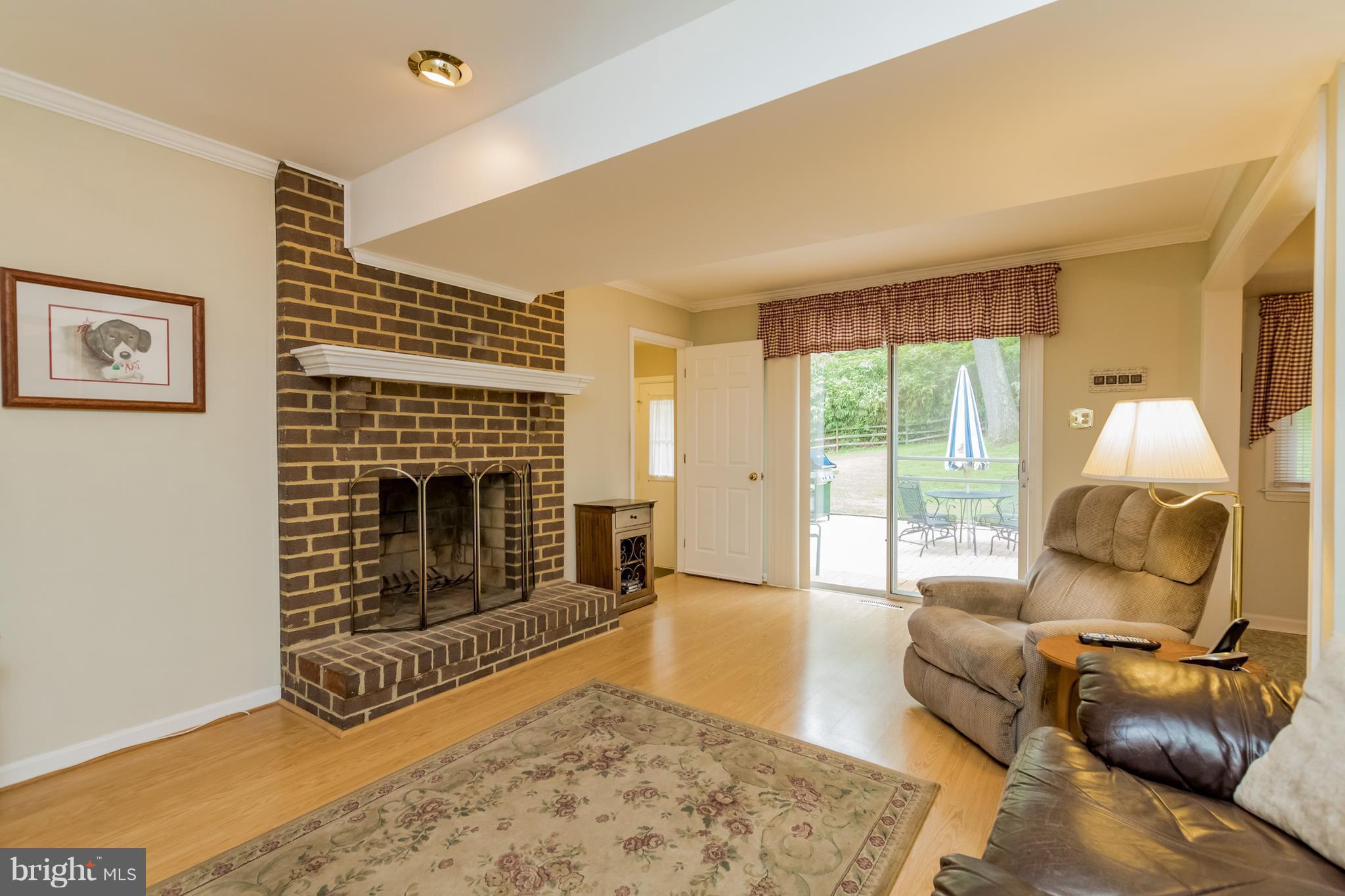 1102 Temfield Road Towson, MD 21286 - Photo 11 of 30 Family Room