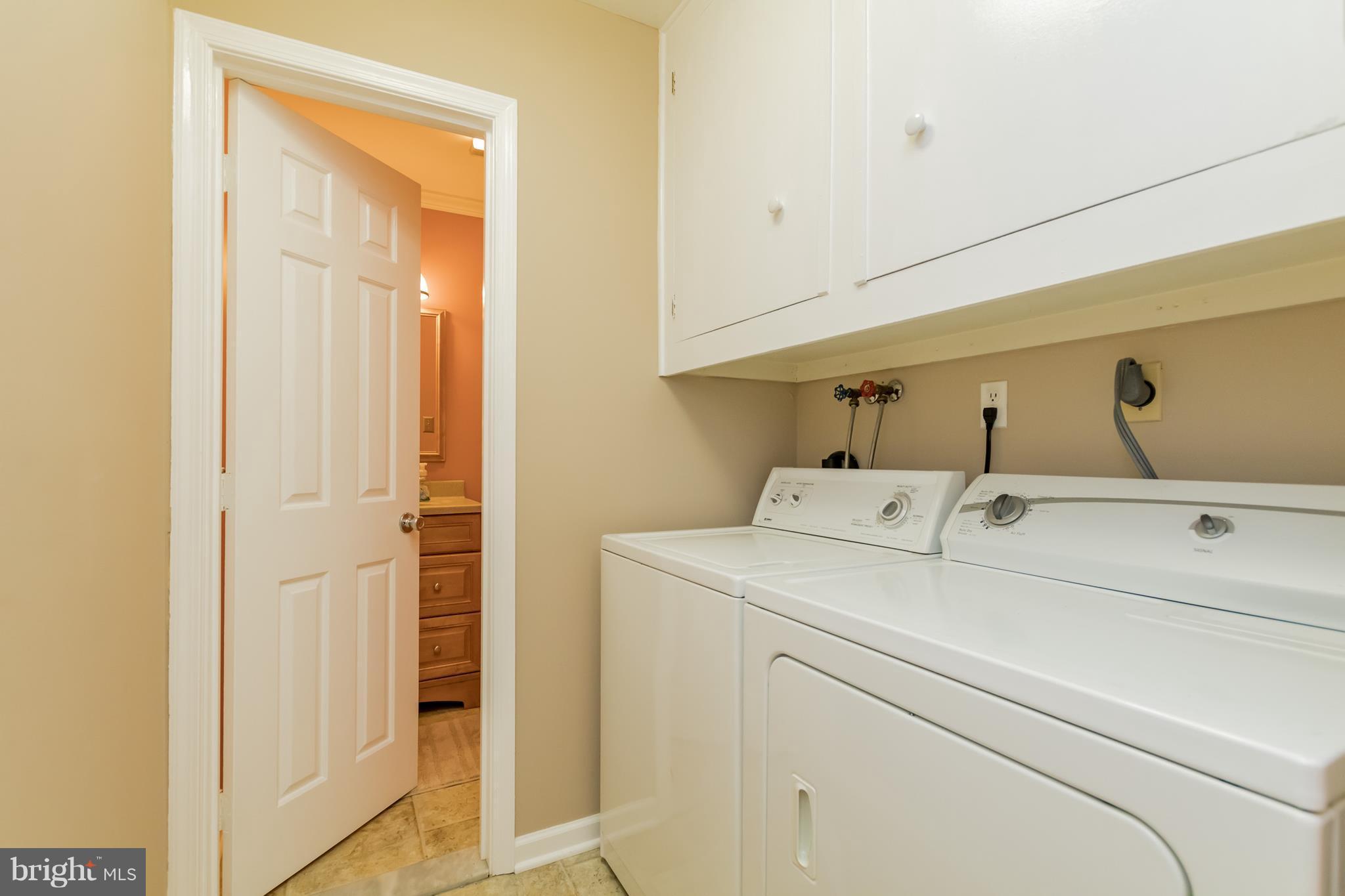 1102 Temfield Road Towson, MD 21286 - Photo 12 of 30 Laundry/Mud Room
