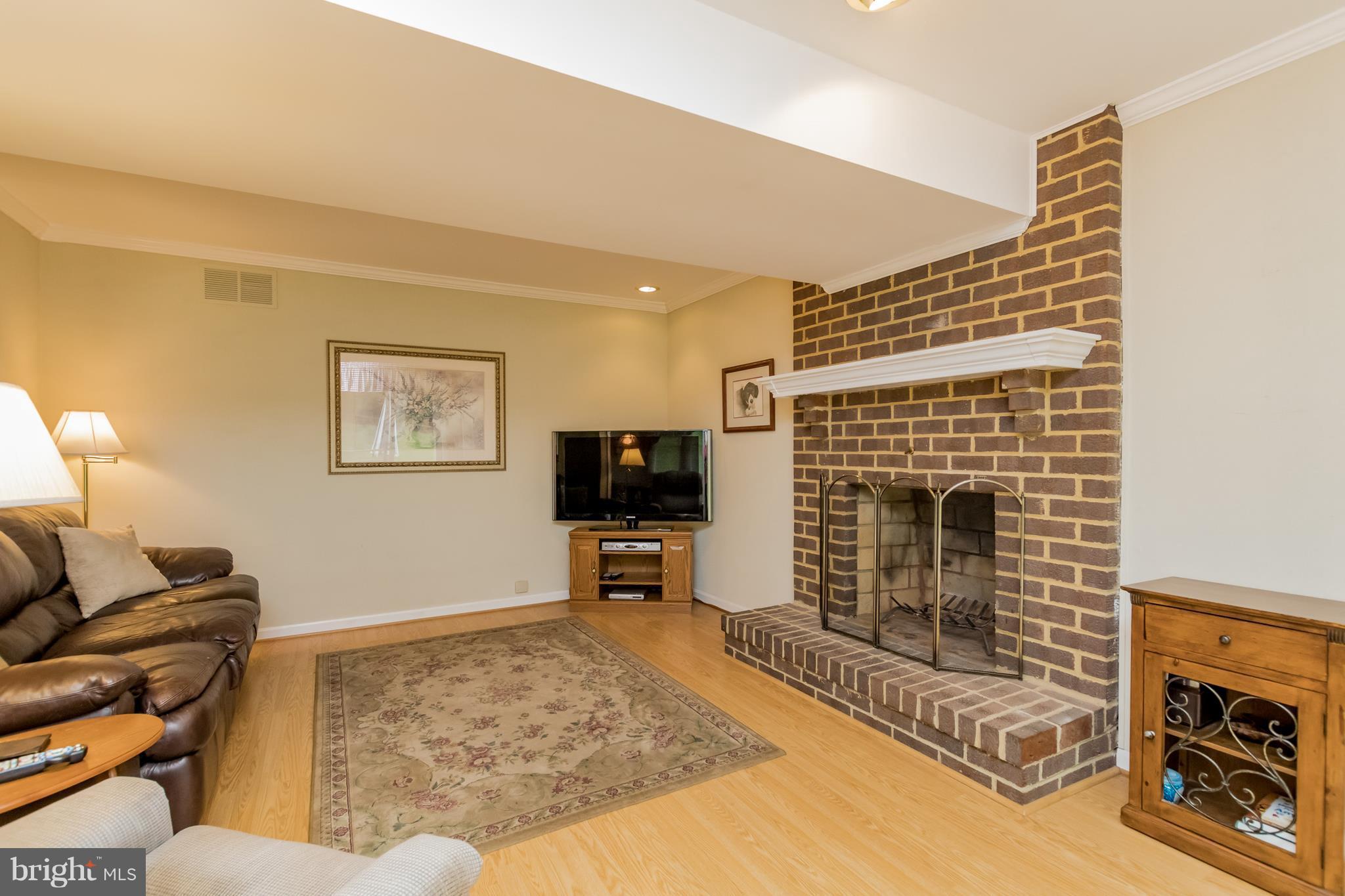 1102 Temfield Road Towson, MD 21286 - Photo 10 of 30 Family Room