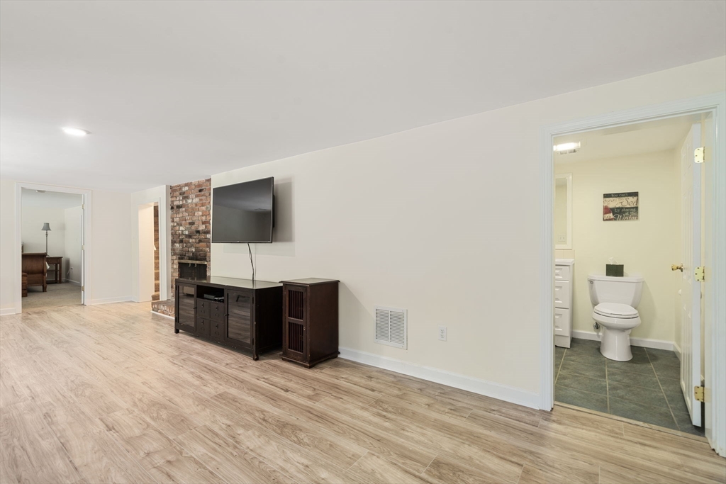 26 Peckham Hill Road Sherborn, MA 01770 - Photo 30 of 33