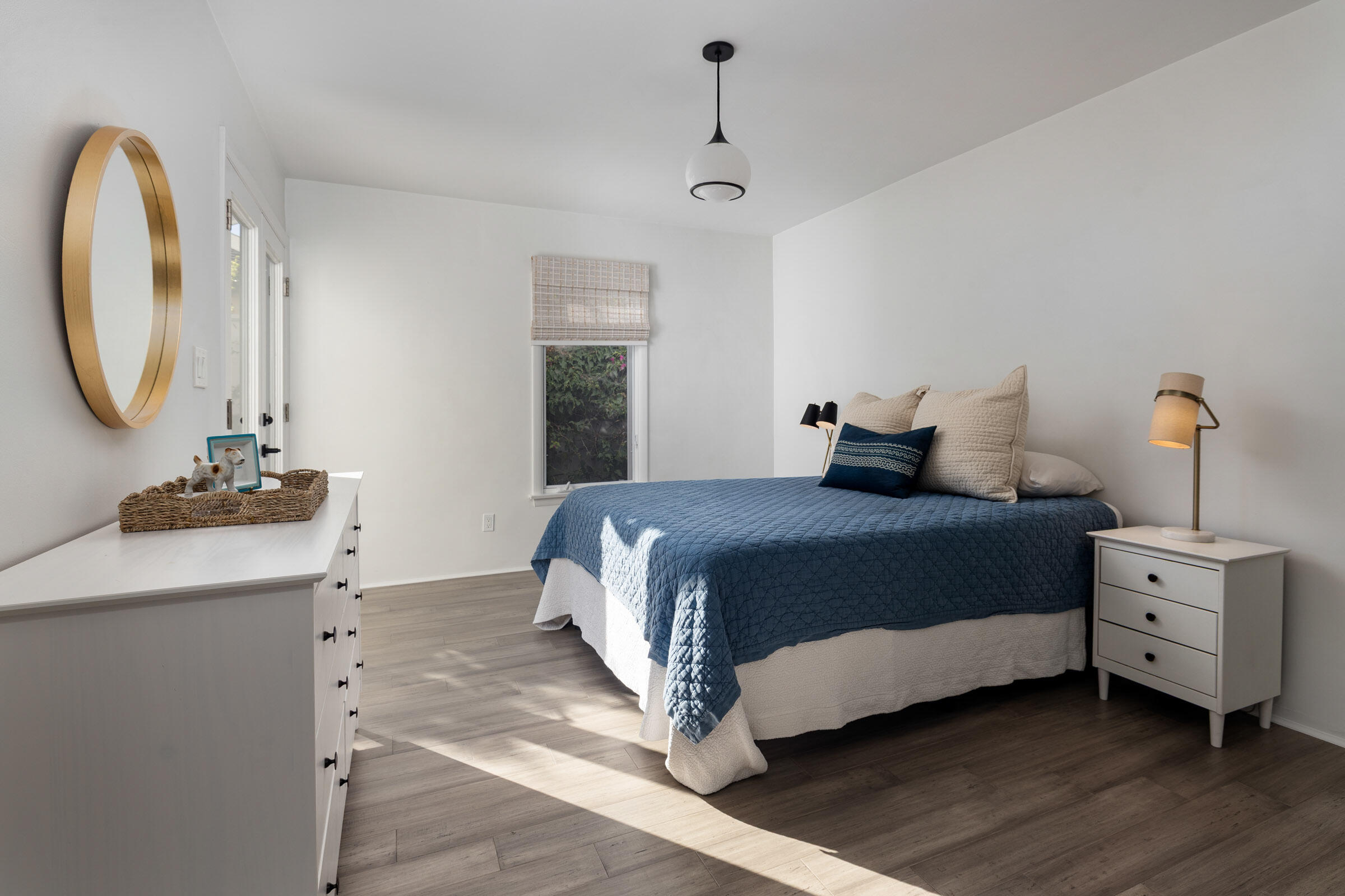 31 Cedar Lane Santa Barbara, CA 93108 - Photo 14 of 31 a bedroom with a bed and a mirror