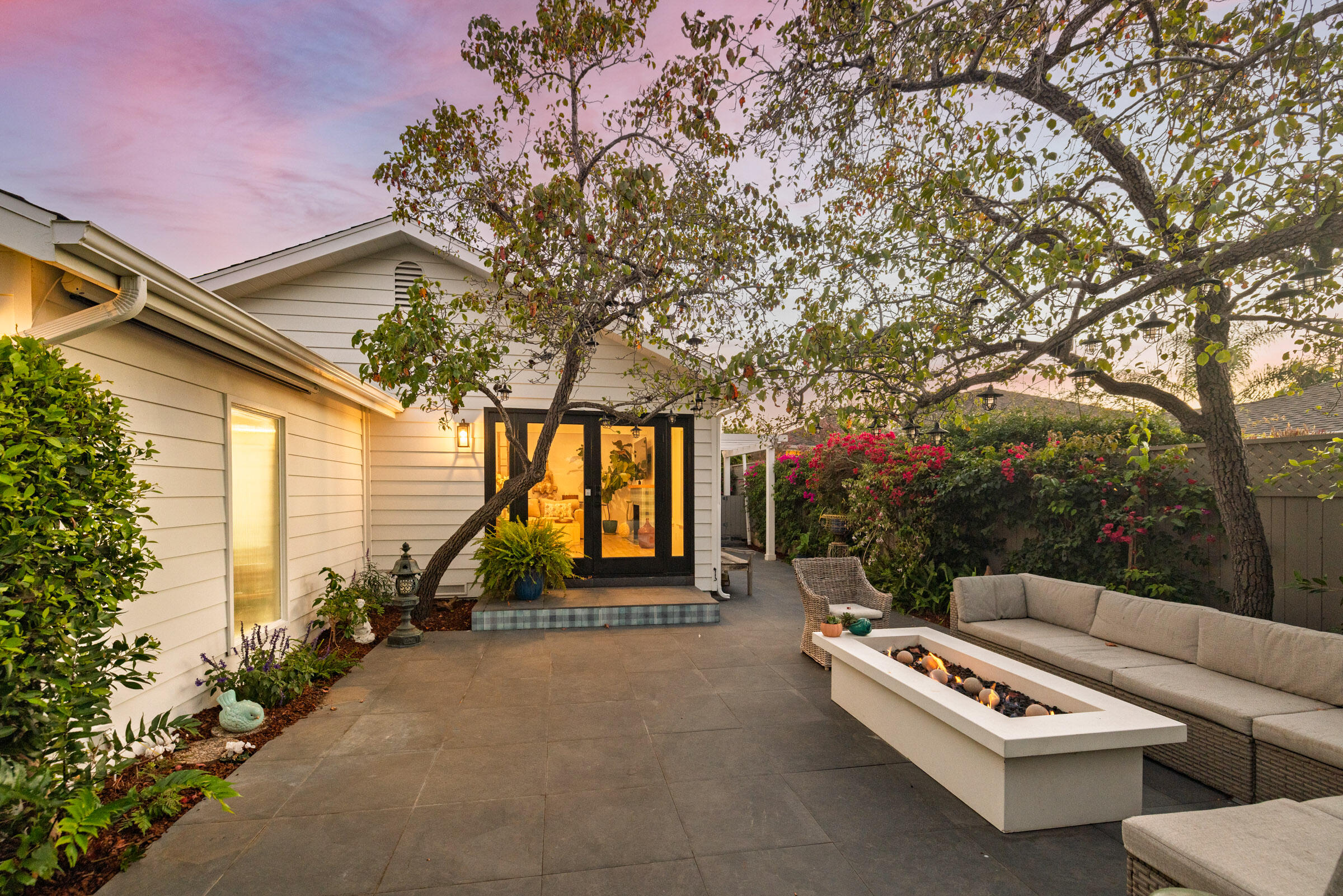 31 Cedar Lane Santa Barbara, CA 93108 - Photo 30 of 31 a view of a couches in the patio with a small yard