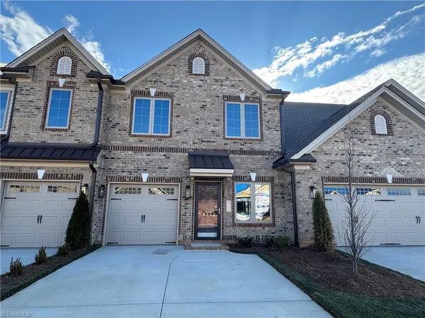 $349,495 | 4722 Willowstone Drive, High Point, NC 27265