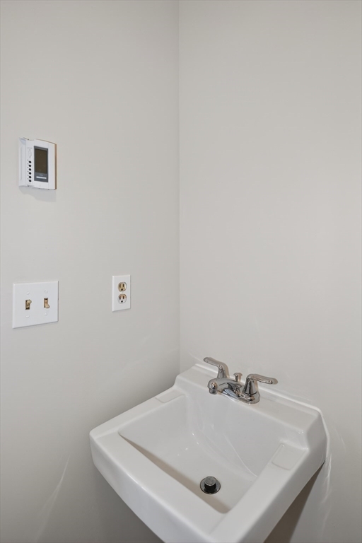 15 Cannongate Road, Unit 34 Tyngsborough, MA 01879 - Photo 19 of 26