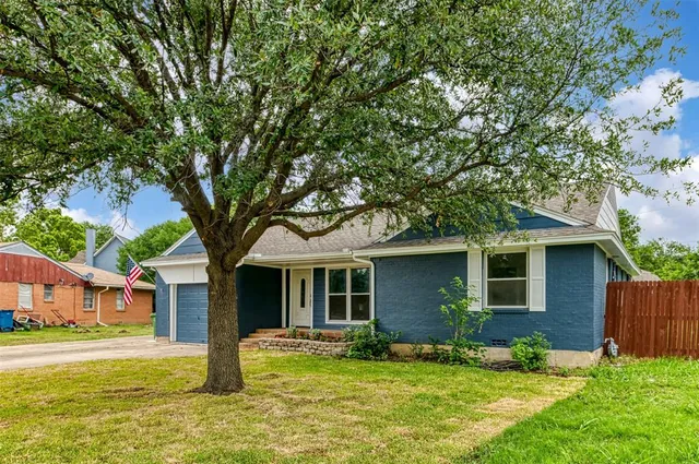 $425,000 | 1413 Hill Street, Grapevine, TX 76051