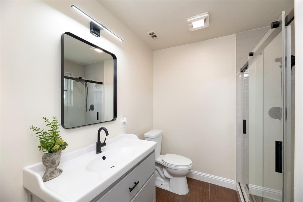 1413 Hill Street Grapevine, TX 76051 - Photo 8 of 17