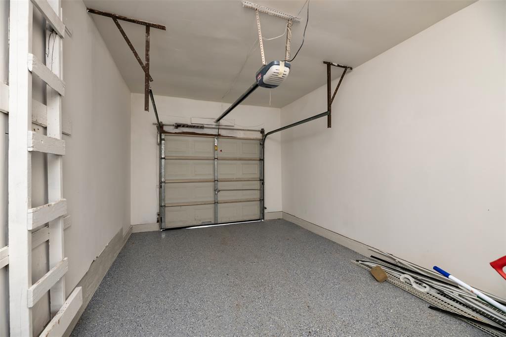 1413 Hill Street Grapevine, TX 76051 - Photo 9 of 17