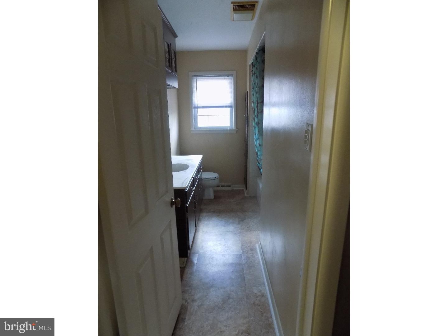 412 Swarthmore Road Glassboro, NJ 08028 - Photo 9 of 13 Half Bath