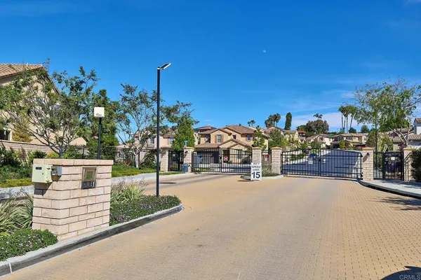 $1,239,000 | 219 Flores Lane, Vista, CA 92083