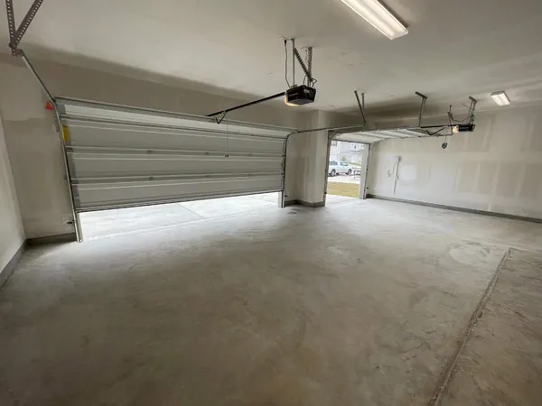 $2,900 | 18916 Scoria Drive, Pflugerville, TX 78660