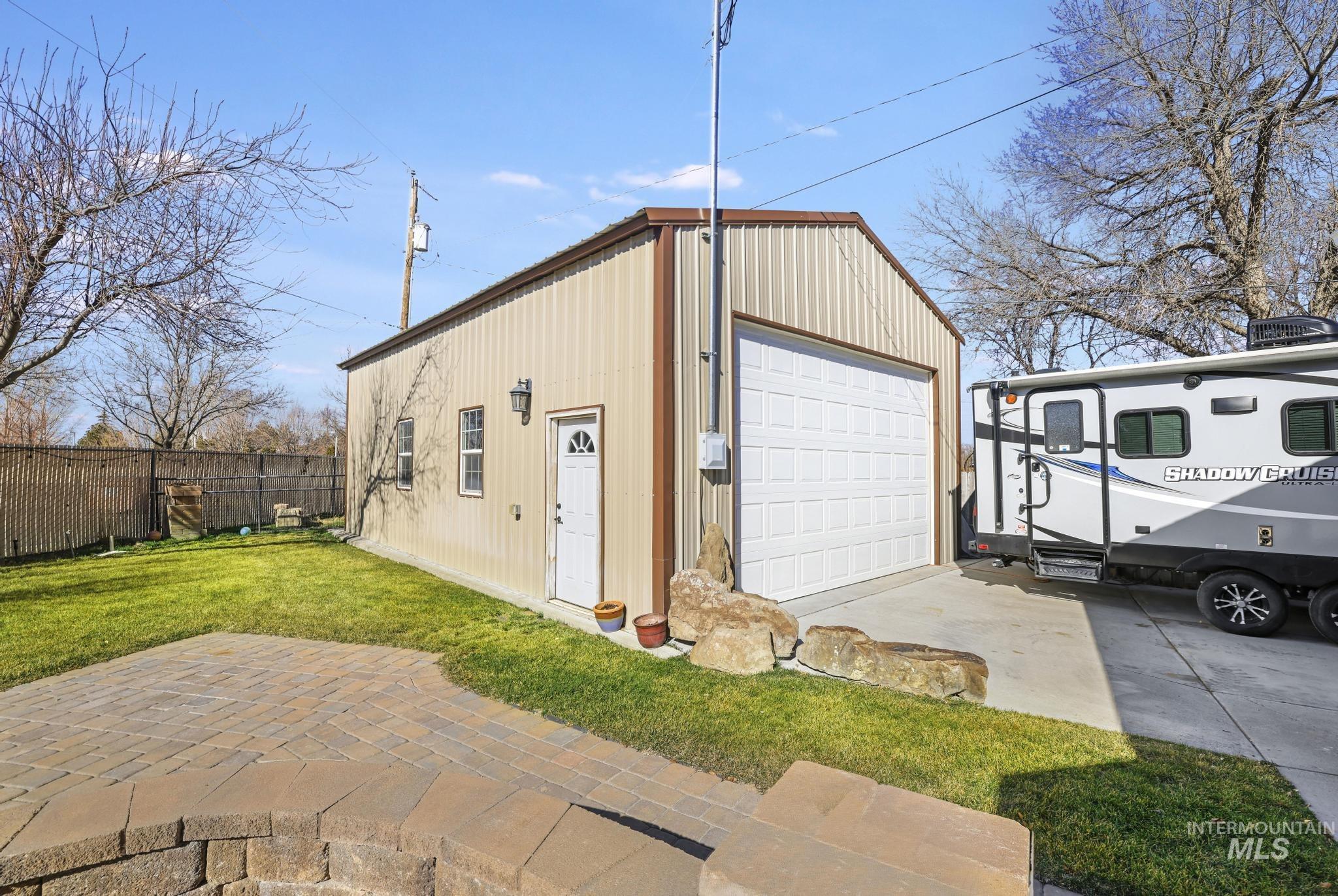 733 Beta Circle Twin Falls, ID 83301 - Photo 37 of 50 View of detached garage