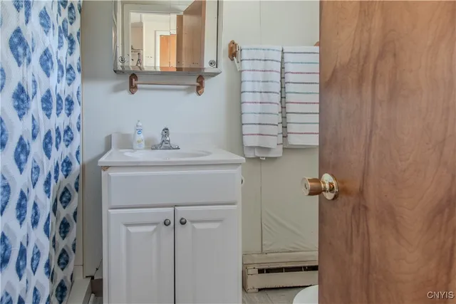 $519,900 | 17619 Hy Knoll Drive, Hounsfield, NY 13685