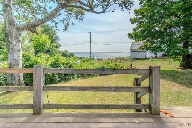 $519,900 | 17619 Hy Knoll Drive, Hounsfield, NY 13685