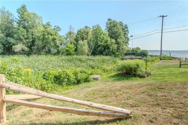 $519,900 | 17619 Hy Knoll Drive, Hounsfield, NY 13685