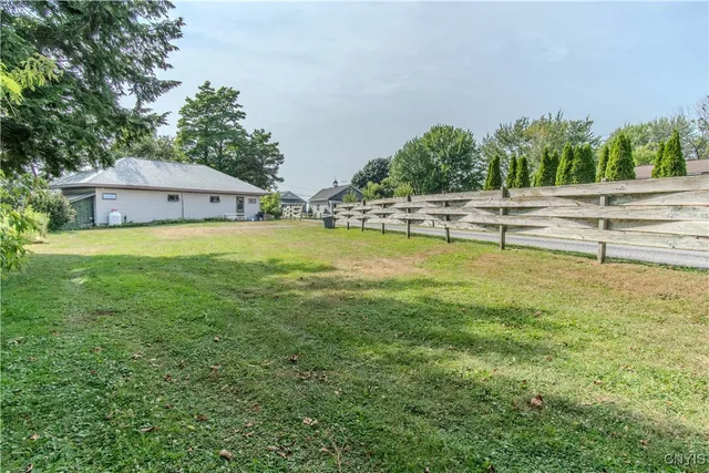 $519,900 | 17619 Hy Knoll Drive, Hounsfield, NY 13685