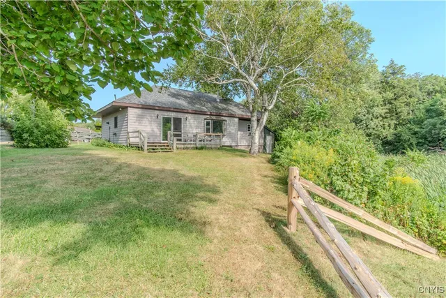 $519,900 | 17619 Hy Knoll Drive, Hounsfield, NY 13685