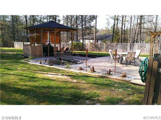 3114 Shiloh Church Road Midlothian, VA 23112 - Photo 4 of 24 a view of a park with lounge chairs
