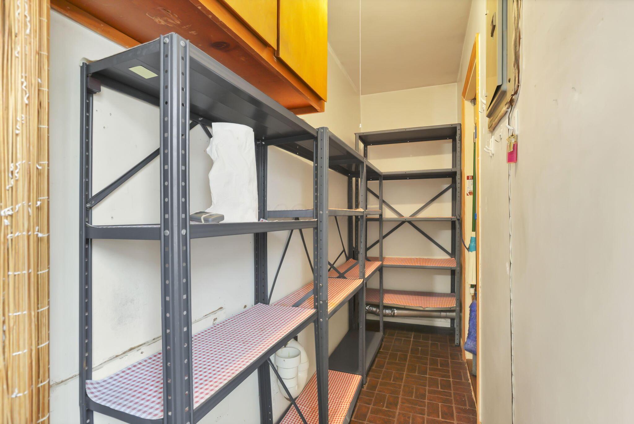 3882 Glenfield Road Columbus, OH 43232 - Photo 14 of 29 Storage