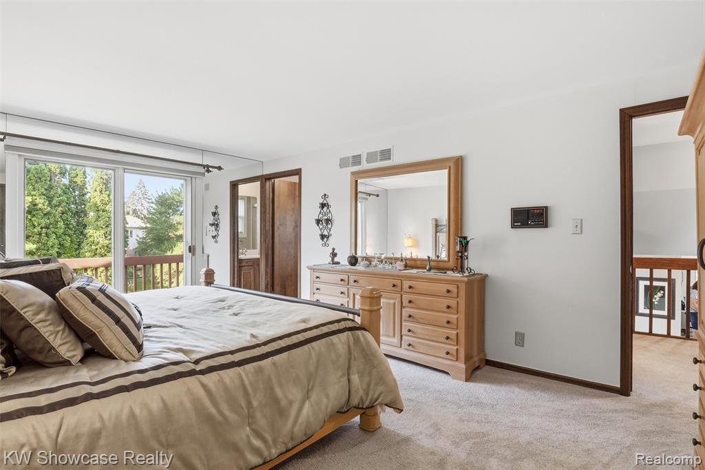 3260 Ravinewood Drive Commerce Township, MI 48382 - Photo 34 of 75 Gallery Image 34